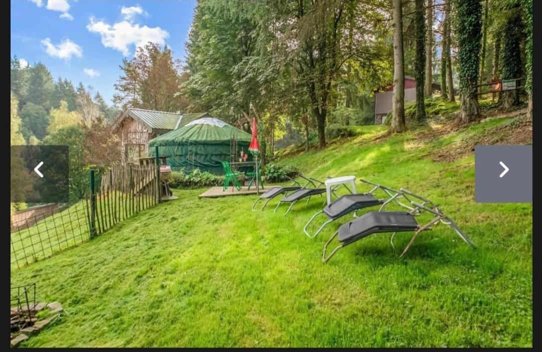 Yourte Mongole Et Cabane Уфализ Екстериор снимка